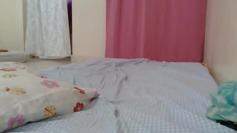 cute_lizah online show from 02.04.25