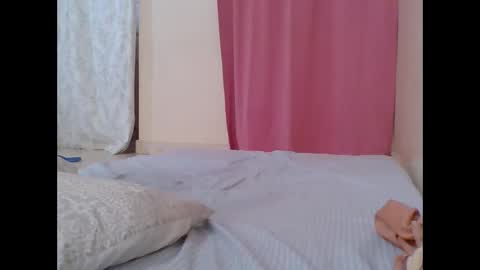 cute_lizah online show from 02.13.25