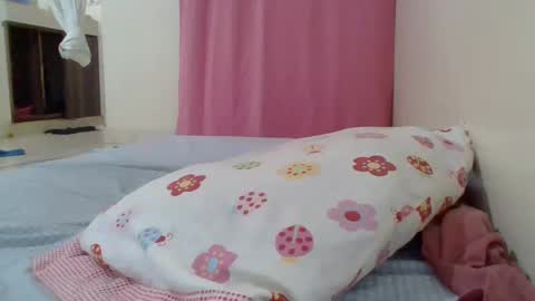 cute_lizah online show from 02.20.25