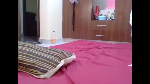 cute_lizah online show from 10.19.25