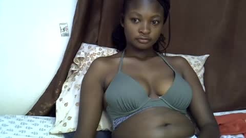 cute_melissa1 online show from 06.13.26