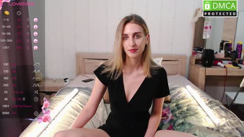 Snapshot of cute_milana chatting on 12.15.24 Milana online show from 12.15.24