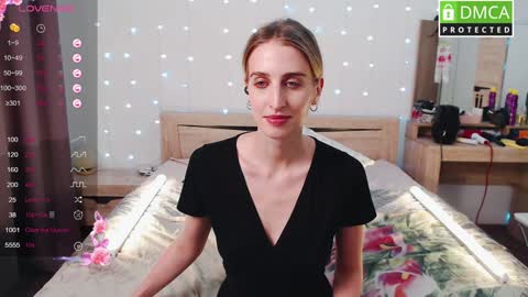 Snapshot of cute_milana chatting on 12.16.24 Milana online show from 12.16.24
