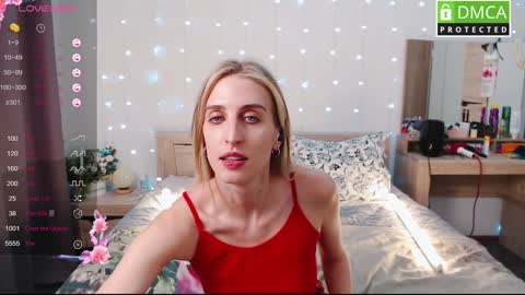 Snapshot of cute_milana chatting on 12.27.24 Milana online show from 12.27.24