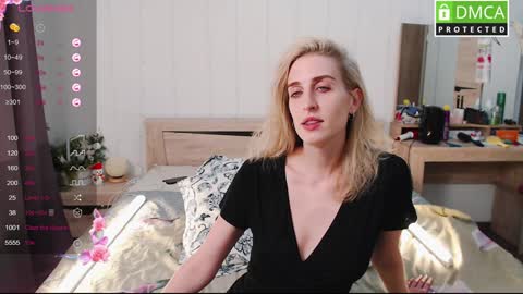Snapshot of cute_milana chatting on 12.29.24 Milana online show from 12.29.24