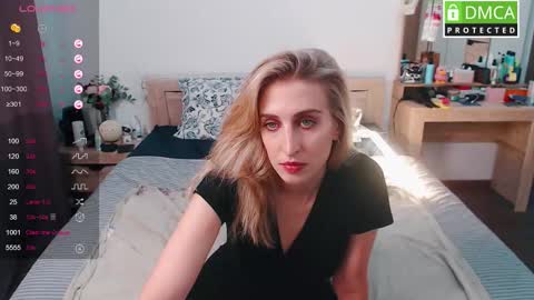 Snapshot of cute_milana chatting on 09.27.25 Milana online show from 09.27.25