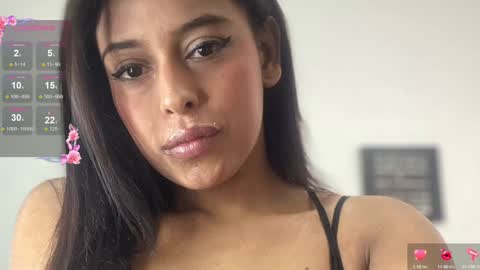 Snapshot of cute_rosy chatting on 12.27.24 rosy online show from 12.27.24