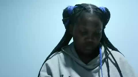 cute_roxie online show from 02.18.25
