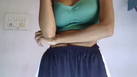 Snapshot of cute_ruhii chatting on 07.18.26 ruhi online show from 07.18.26
