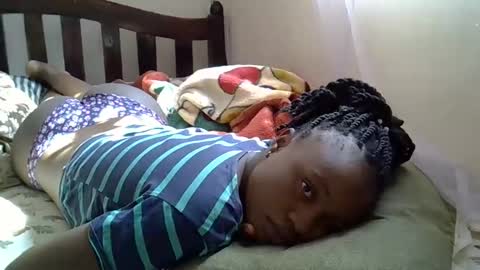 Snapshot of cute_savanna chatting on 01.29.25 cute_savanna online show from 01.29.25