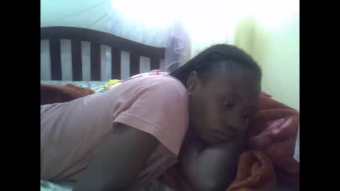 Snapshot of cute_savanna chatting on 09.27.25 cute_savanna online show from 09.27.25