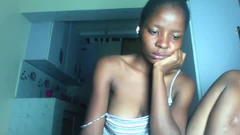 Snapshot of cute_sexy3 chatting on 06.28.26 SHARON online show from 06.28.26