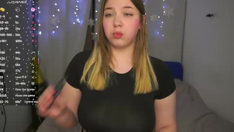 Snapshot of cute_sharloti chatting on 03.21.26 Sasha online show from 03.21.26