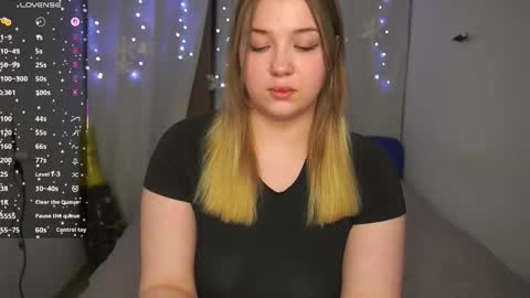 Snapshot of cute_sharloti chatting on 03.22.26 Sasha online show from 03.22.26