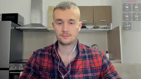 cute_skywalker online show from 02.15.25