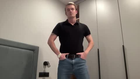 cute_skywalker online show from 10.07.25