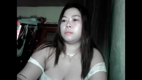 Snapshot of cute_slut09 chatting on 05.16.26 Mimi online show from 05.16.26