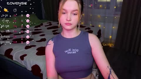 Snapshot of cute_summer_breathe chatting on 01.29.25 Sue online show from 01.29.25