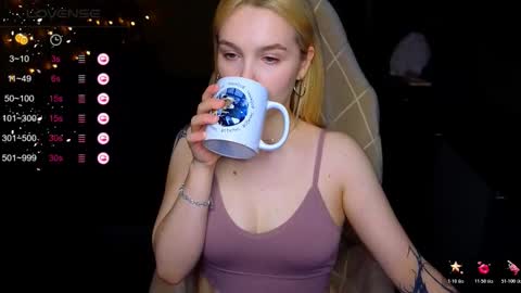 Snapshot of cute_summer_breathe chatting on 10.24.25 Sue online show from 10.24.25