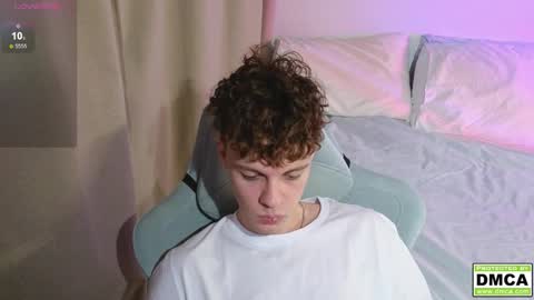 Snapshot of cute_thomas chatting on 12.17.25 Thomas - online show from 12.17.25