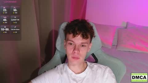 Snapshot of cute_thomas chatting on 12.22.25 Thomas - online show from 12.22.25