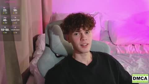 Snapshot of cute_thomas chatting on 03.11.26 Thomas - online show from 03.11.26