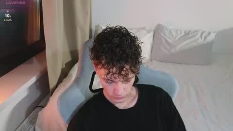 Snapshot of cute_thomas chatting on 07.11.26 Thomas - online show from 07.11.26