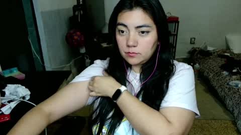 Snapshot of cuteambervi chatting on 11.20.25 Princess Amber online show from 11.20.25