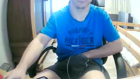 Cuteboy090 online show from 03.23.26