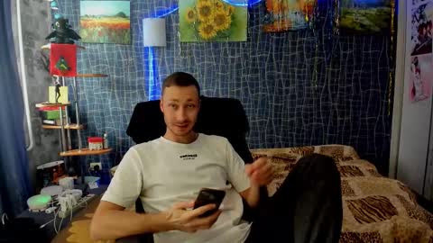 Snapshot of cuteboy228 chatting on 01.18.26 cuteboy228 online show from 01.18.26