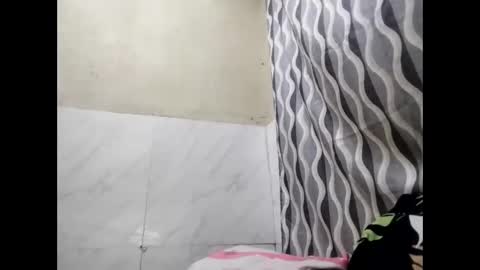 Snapshot of cutechey06 chatting on 12.05.25 Sky online show from 12.05.25