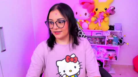 Cinna independent model online show from 01.23.25