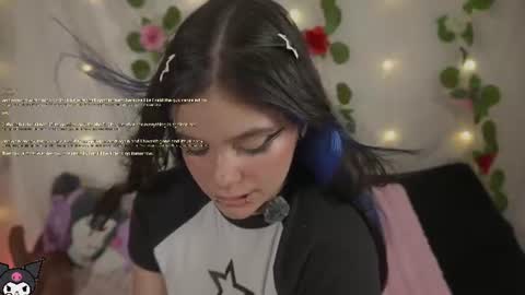 Snapshot of cutee_andrea chatting on 06.17.26 Andrea 3 online show from 06.17.26