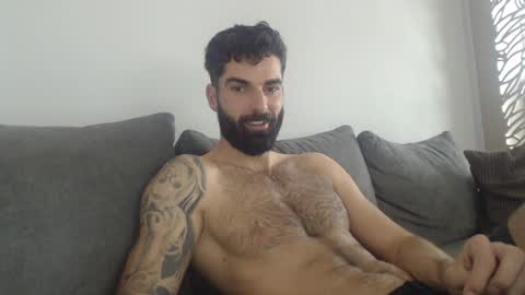 Snapshot of cuteeboy chatting on 01.19.25 cuteeboy online show from 01.19.25