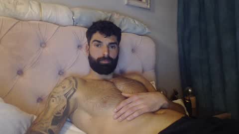 Snapshot of cuteeboy chatting on 01.22.25 cuteeboy online show from 01.22.25