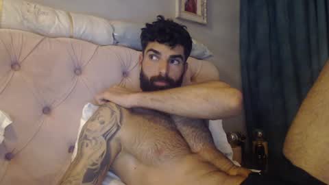 Snapshot of cuteeboy chatting on 01.25.25 cuteeboy online show from 01.25.25