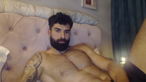 Snapshot of cuteeboy chatting on 01.25.25 cuteeboy online show from 01.25.25