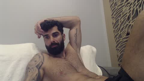 Snapshot of cuteeboy chatting on 01.26.25 cuteeboy online show from 01.26.25