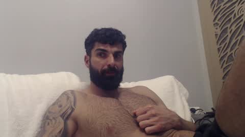 Snapshot of cuteeboy chatting on 01.27.25 cuteeboy online show from 01.27.25