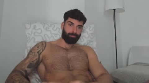 Snapshot of cuteeboy chatting on 02.08.25 cuteeboy online show from 02.08.25