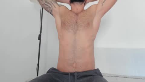 Snapshot of cuteeboy chatting on 02.20.25 cuteeboy online show from 02.20.25