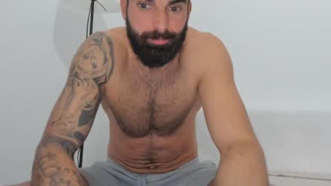 Snapshot of cuteeboy chatting on 02.20.25 cuteeboy online show from 02.20.25