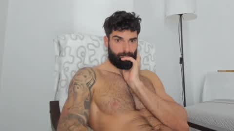 Snapshot of cuteeboy chatting on 02.22.25 cuteeboy online show from 02.22.25