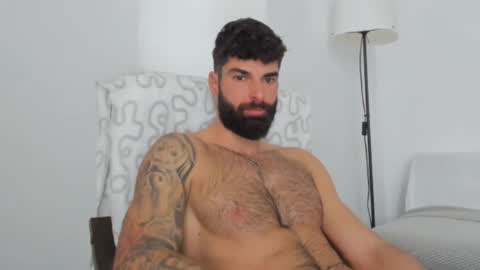 Snapshot of cuteeboy chatting on 02.25.25 cuteeboy online show from 02.25.25