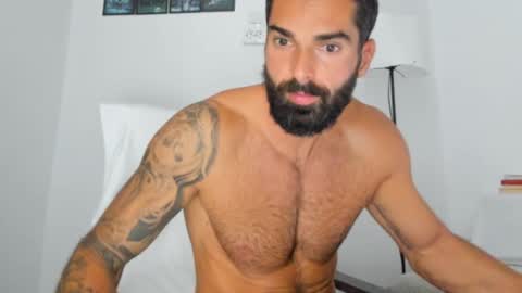 Snapshot of cuteeboy chatting on 09.15.25 cuteeboy online show from 09.15.25