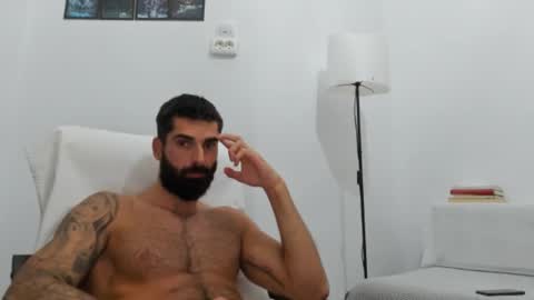 Snapshot of cuteeboy chatting on 10.05.25 cuteeboy online show from 10.05.25