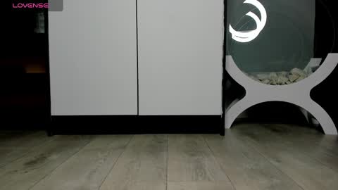 Anna online show from 02.15.25