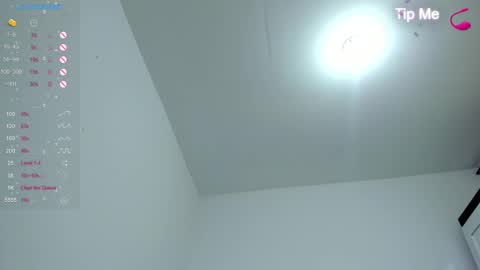 Snapshot of cutelatinax chatting on 12.24.24 cutelatinax Twtter  Onlyfns online show from 12.24.24