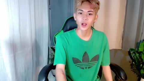 Snapshot of cuteleemoreno chatting on 02.03.26 cuteleemoreno online show from 02.03.26