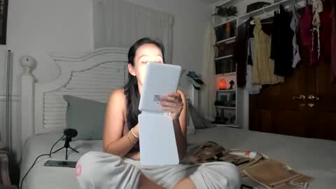 Cutelittlemama0418 Lola online show from 09.11.25